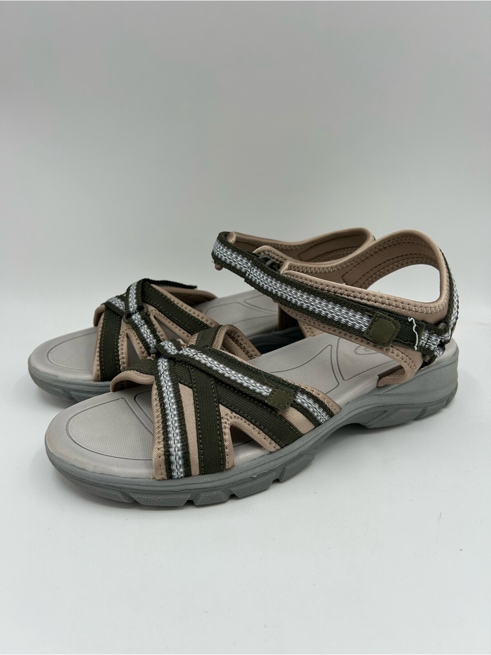 Lands’ End Womens All Weather Sandals Tan Green Gray Women’s US 9 B Walking Shoe